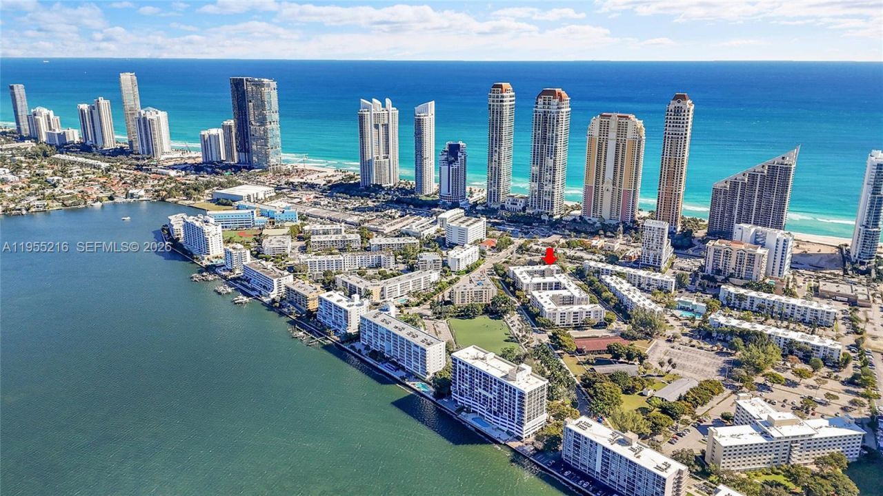 201 178th Dr , Unit 308, Sunny Isles Beach, FL 33160 Photo