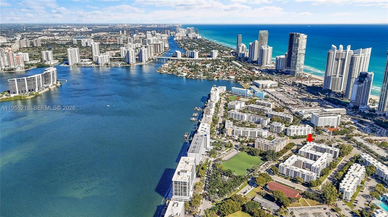 201 178th Dr , Unit 308, Sunny Isles Beach, FL 33160 Photo