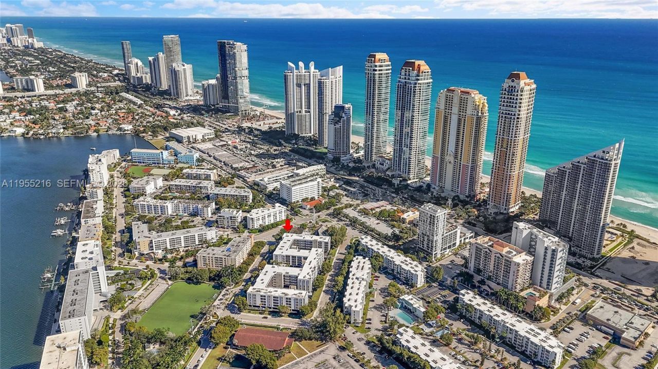 201 178th Dr , Unit 308, Sunny Isles Beach, FL 33160 Photo