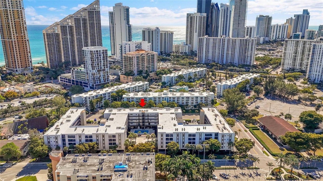 201 178th Dr , Unit 308, Sunny Isles Beach, FL 33160 Photo