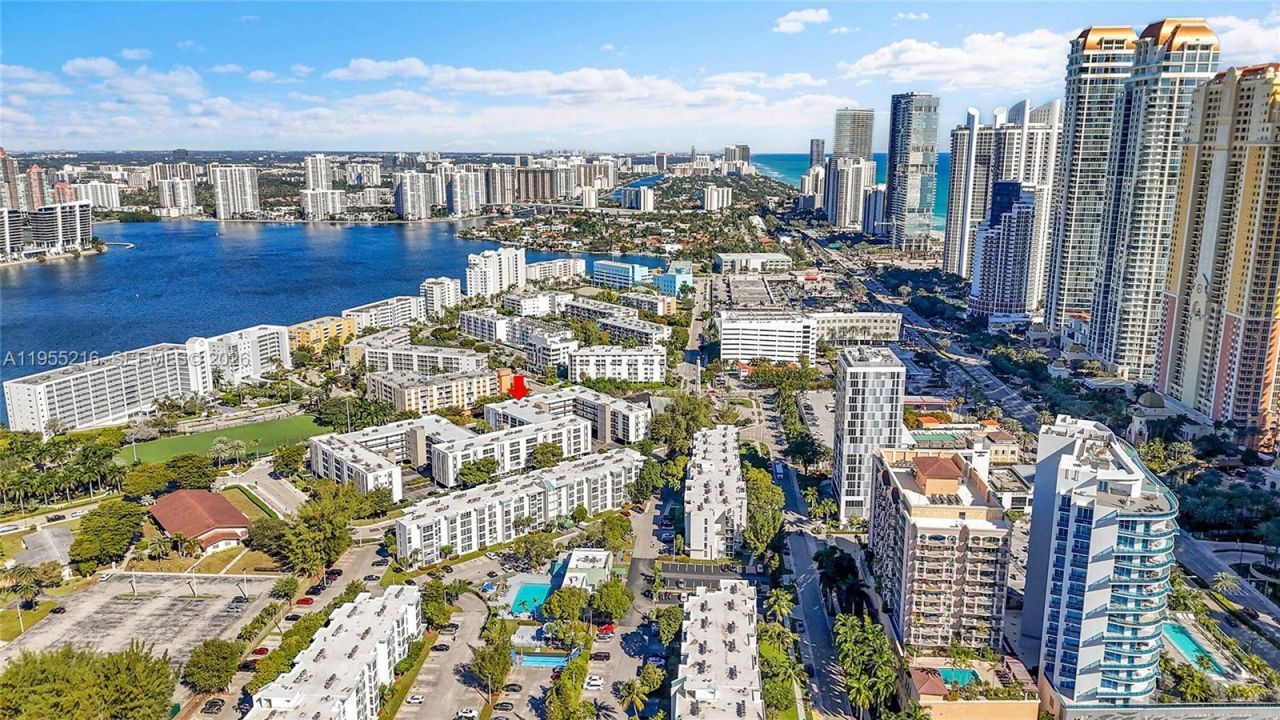 201 178th Dr , Unit 308, Sunny Isles Beach, FL 33160 Photo