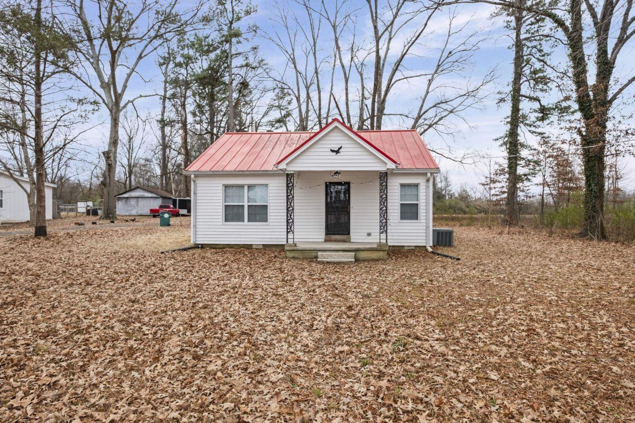 8583 Kerrville-rosemark Rd E, Millington, TN 38053 Main Photo