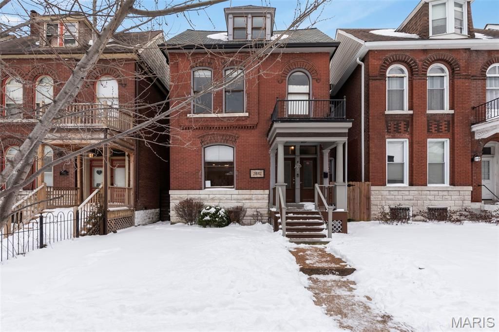 2842 Victor Street, Saint Louis, MO 63104 Main Photo