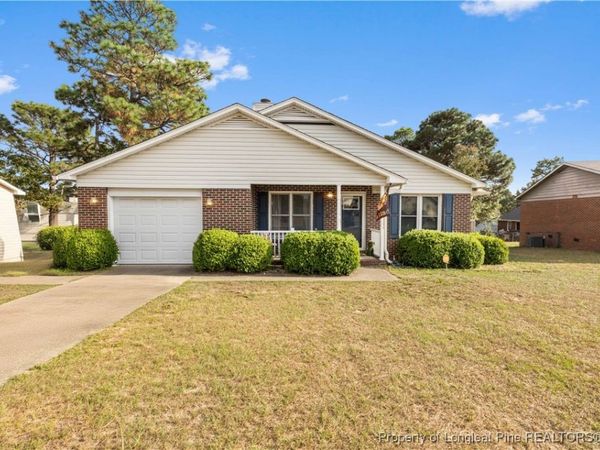 712 Alexwood Drive, Hope Mills, NC 28348