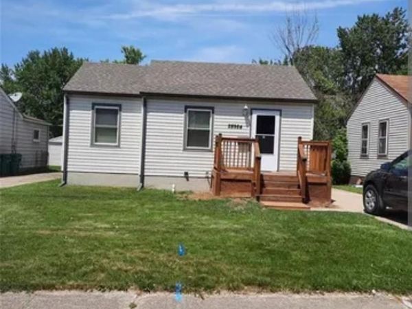 28984 Beechwood Street, Garden City, MI 48135