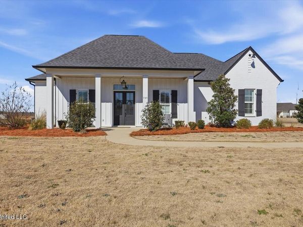 735 Cotton Creek Trail, Brandon, MS 39047