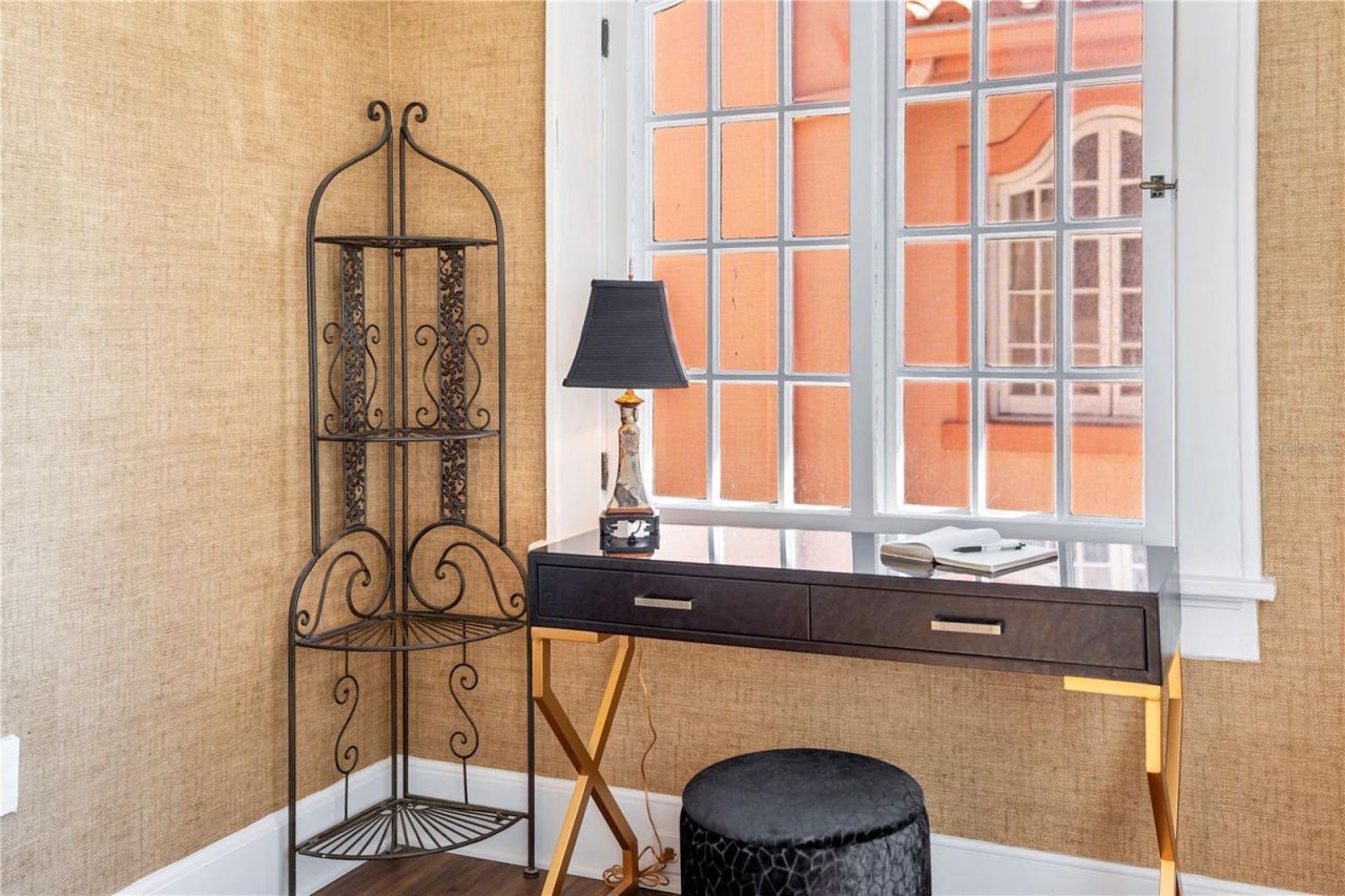 1221 N Palm Avenue, Unit 303, Sarasota, FL 34236 Photo