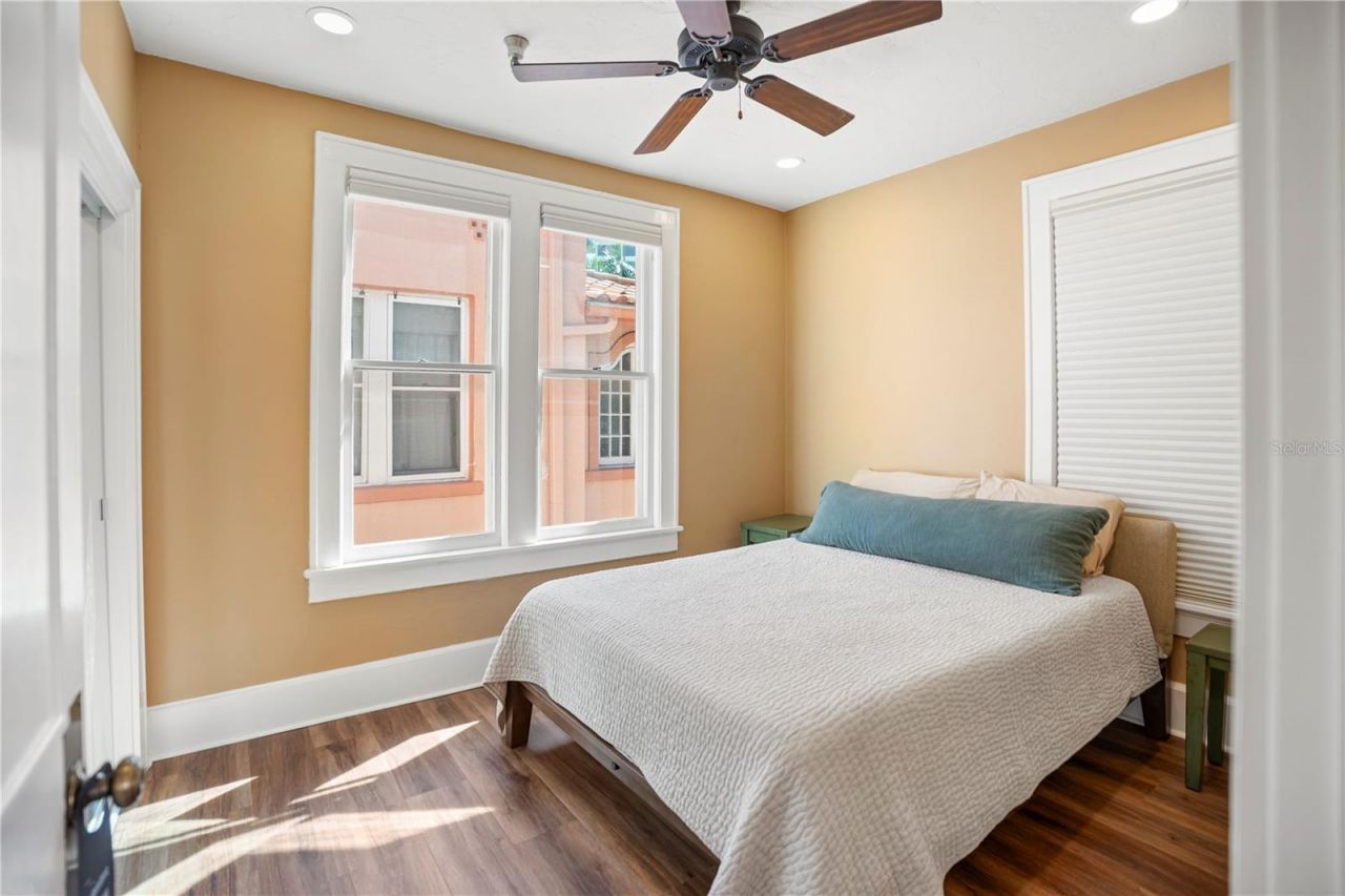 1221 N Palm Avenue, Unit 303, Sarasota, FL 34236 Photo