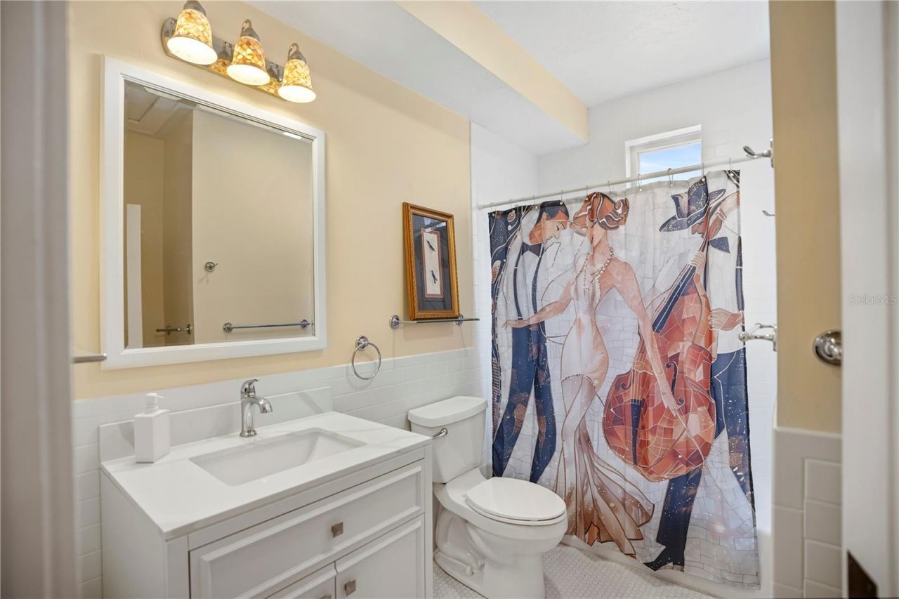 1221 N Palm Avenue, Unit 303, Sarasota, FL 34236 Photo