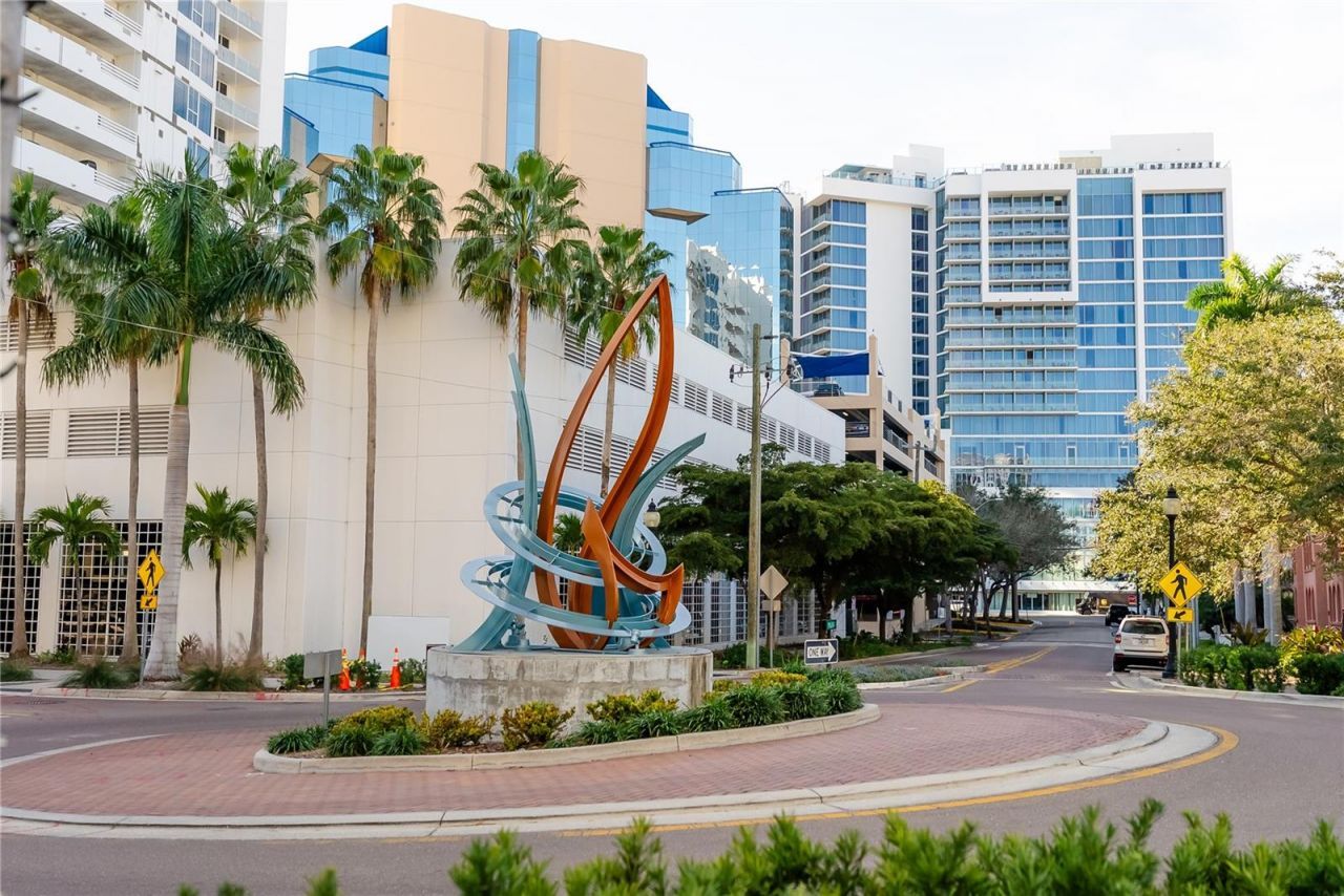 1221 N Palm Avenue, Unit 303, Sarasota, FL 34236 Photo