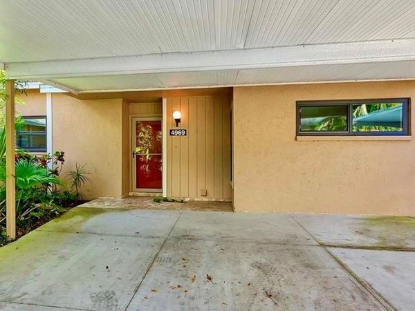 4969 VILLAGE GARDENS DRIVE, Unit 52, SARASOTA, FL 34234