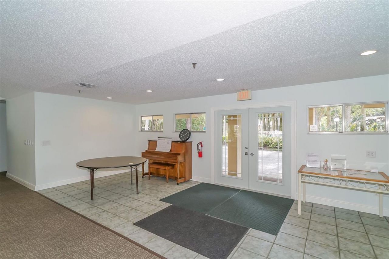 4969 Village Gardens Drive, Unit 52, Sarasota, FL 34234 Photo