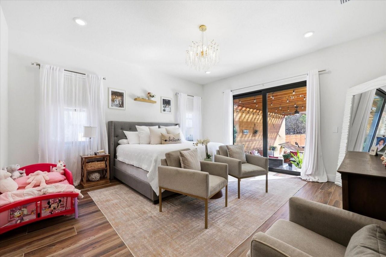 8447 Harvey Walden Drive, Plant City, FL 33565 Photo