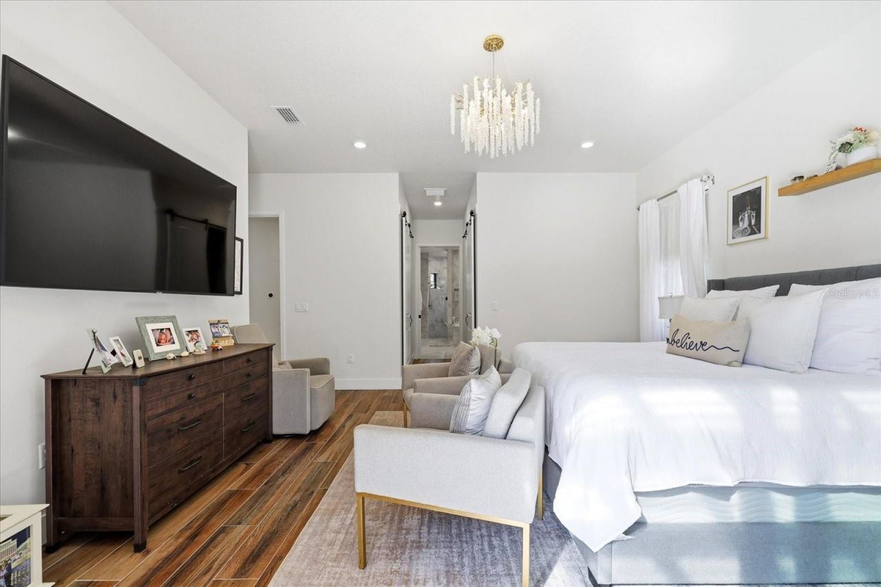 8447 Harvey Walden Drive, Plant City, FL 33565 Photo