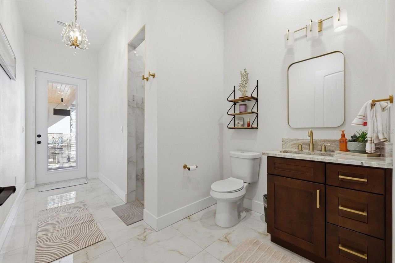 8447 Harvey Walden Drive, Plant City, FL 33565 Photo