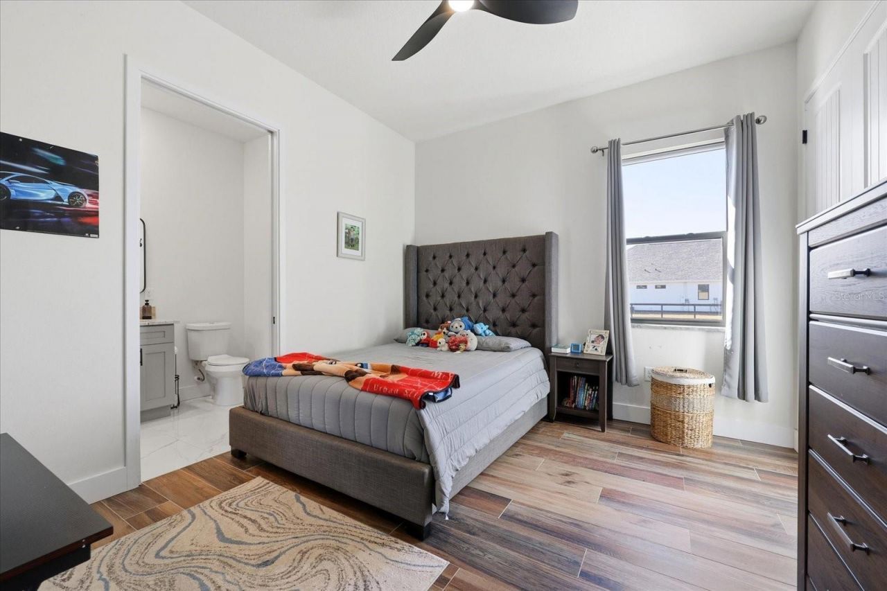 8447 Harvey Walden Drive, Plant City, FL 33565 Photo