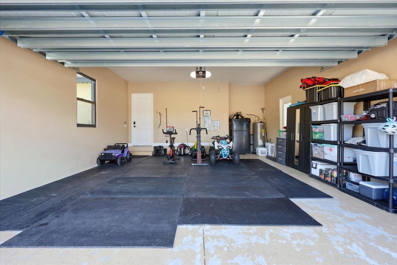 8447 Harvey Walden Drive, Plant City, FL 33565 Photo