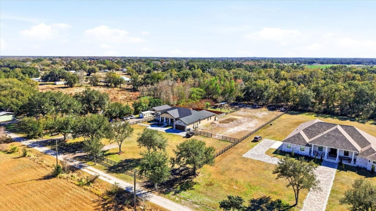 8447 Harvey Walden Drive, Plant City, FL 33565 Photo