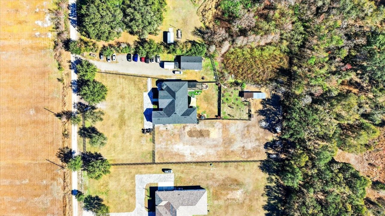 8447 Harvey Walden Drive, Plant City, FL 33565 Photo