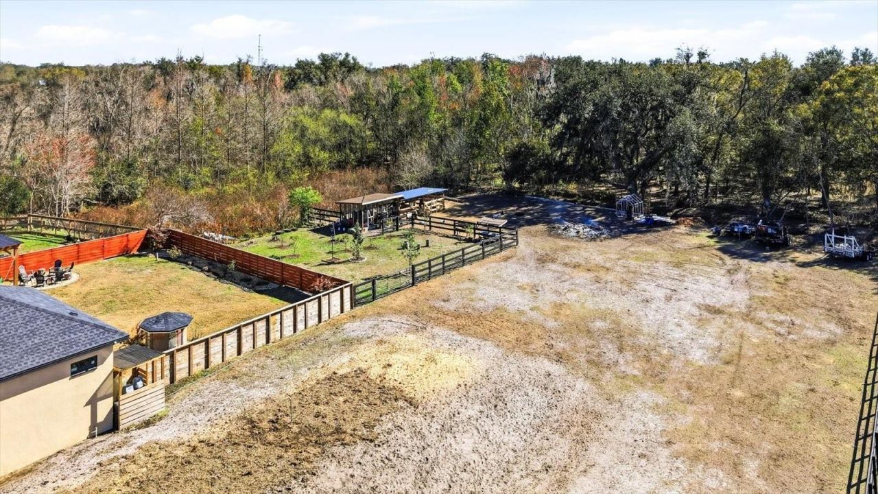 8447 Harvey Walden Drive, Plant City, FL 33565 Photo