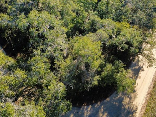 110 LEEWARD ROAD, SATSUMA, FL 32189