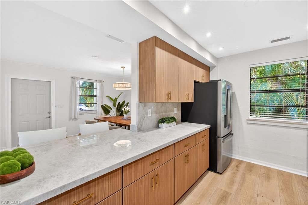 1275 8th Ave N, Naples, FL 34102 Photo