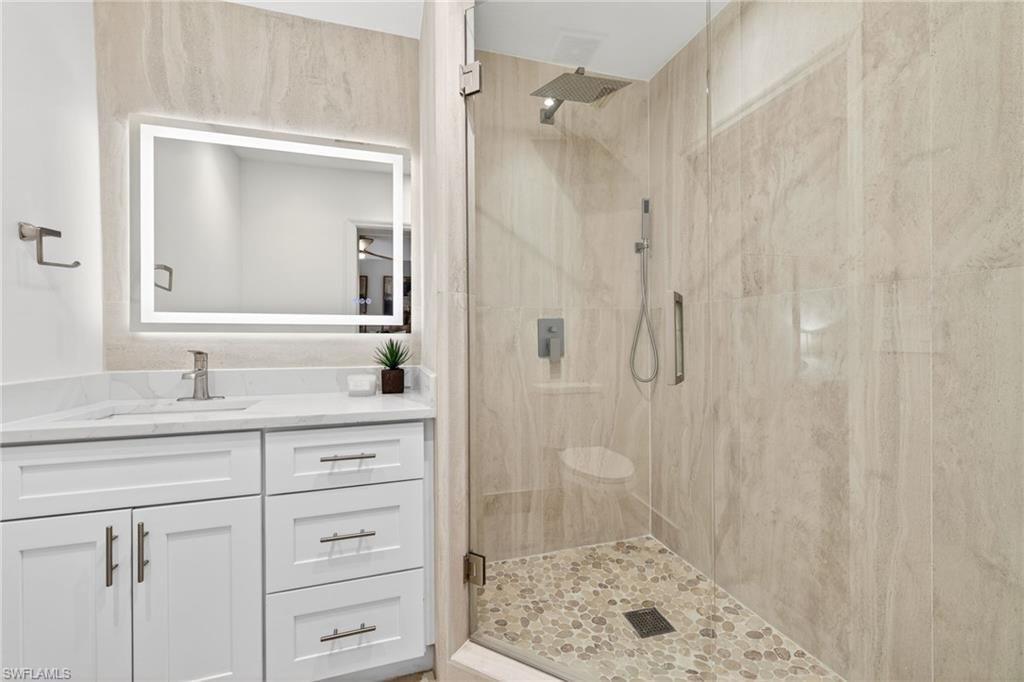 1275 8th Ave N, Naples, FL 34102 Photo