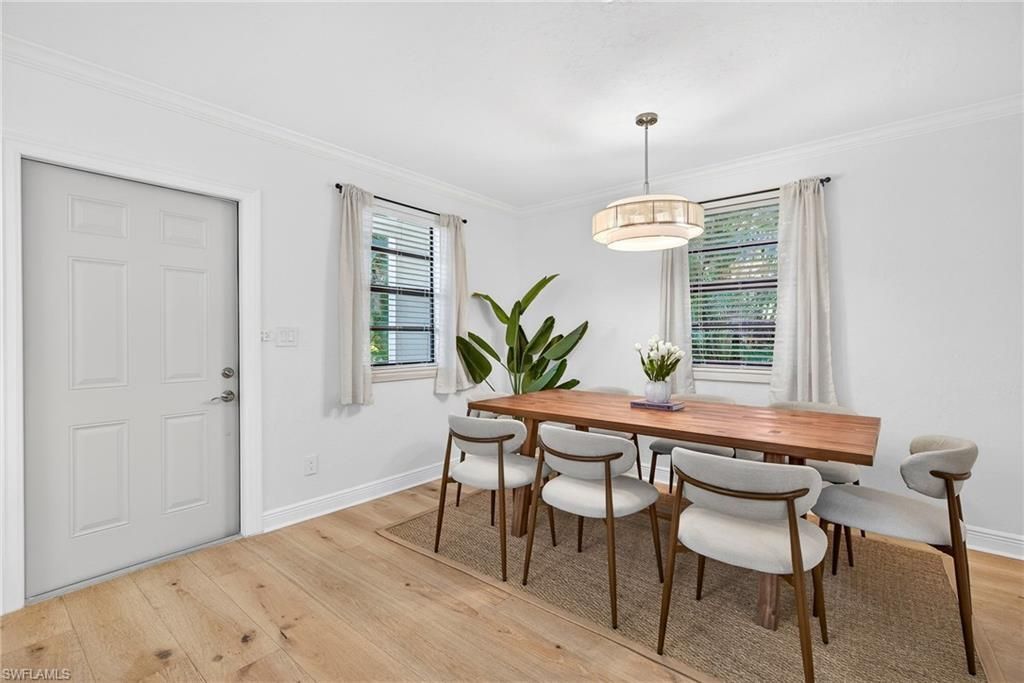 1275 8th Ave N, Naples, FL 34102 Photo