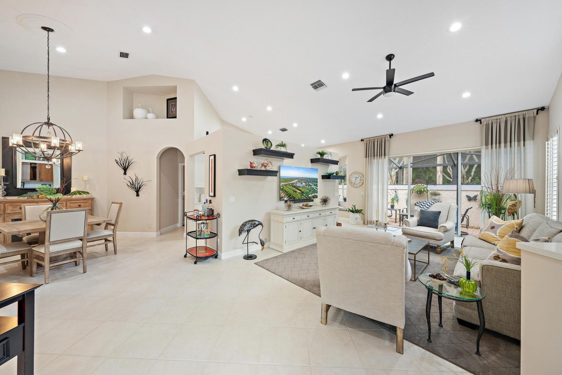 8164 Sandpiper Way, West Palm Beach, FL 33412 Photo