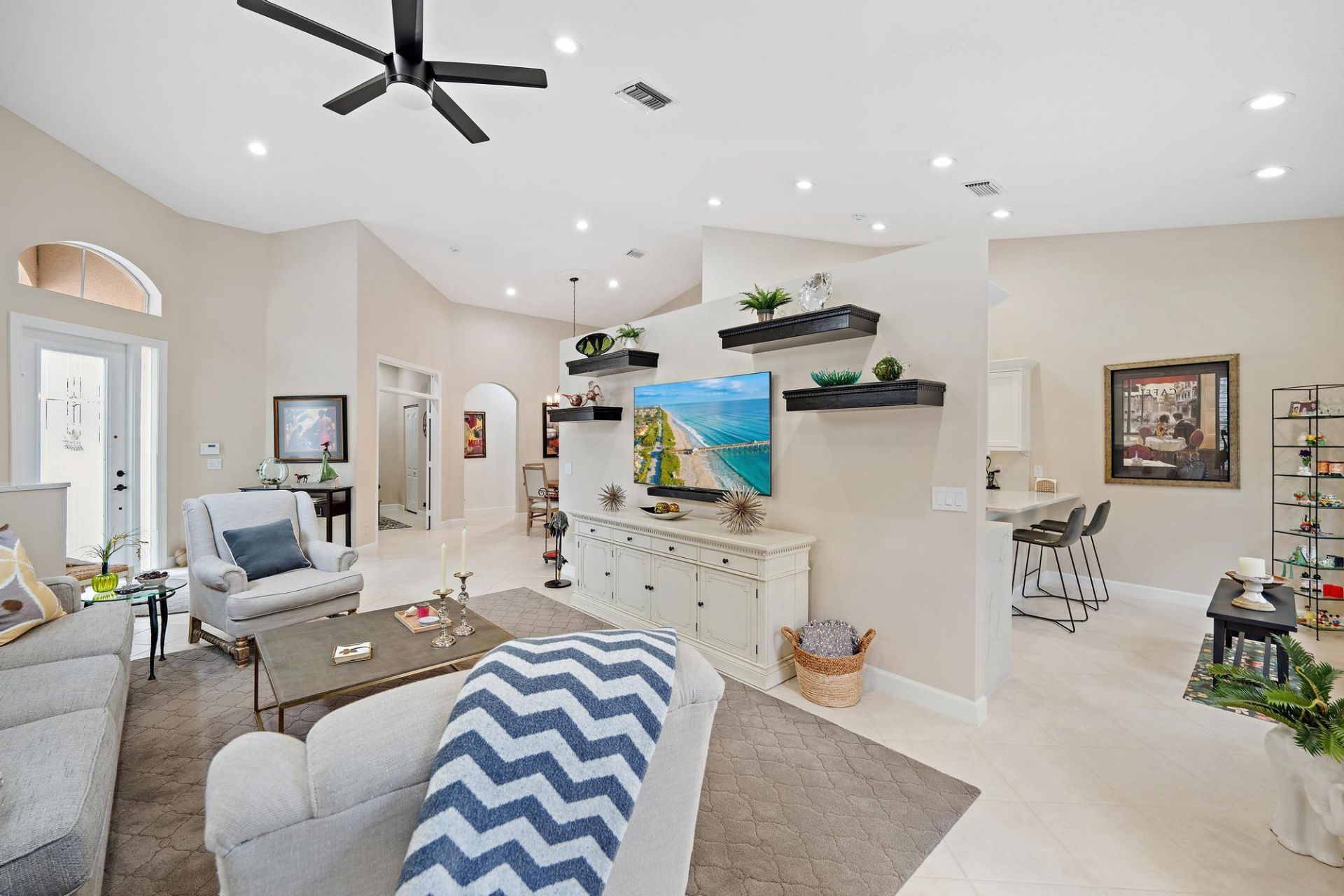 8164 Sandpiper Way, West Palm Beach, FL 33412 Photo