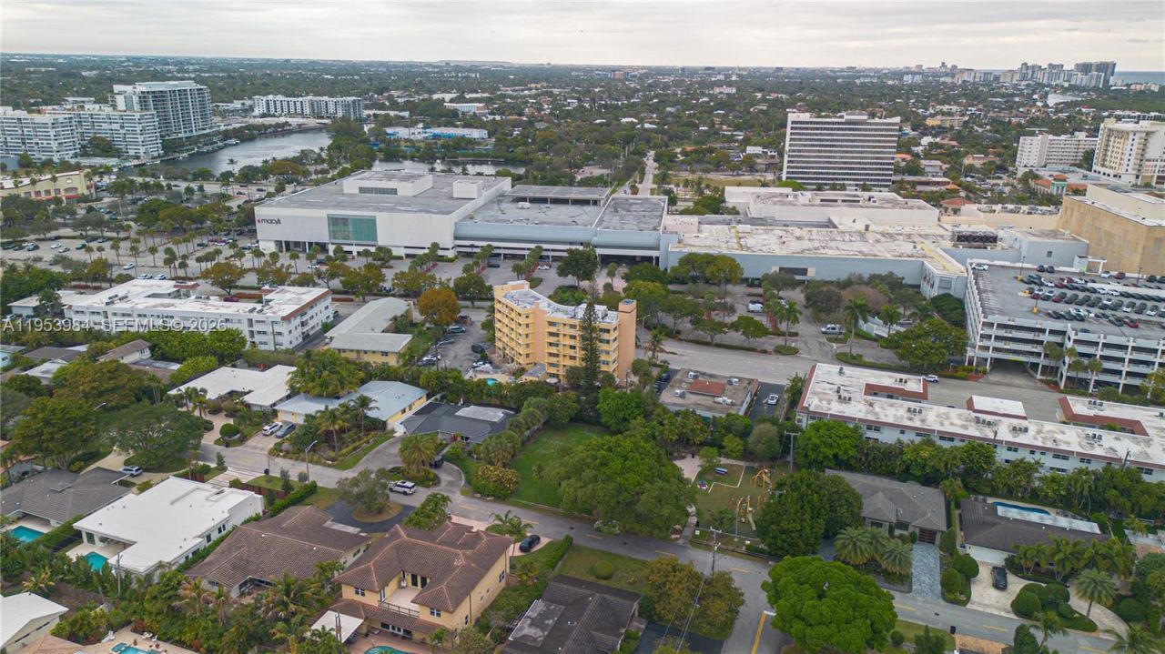 2400 NE 9th St, Unit 201, Fort Lauderdale, FL 33304 Photo