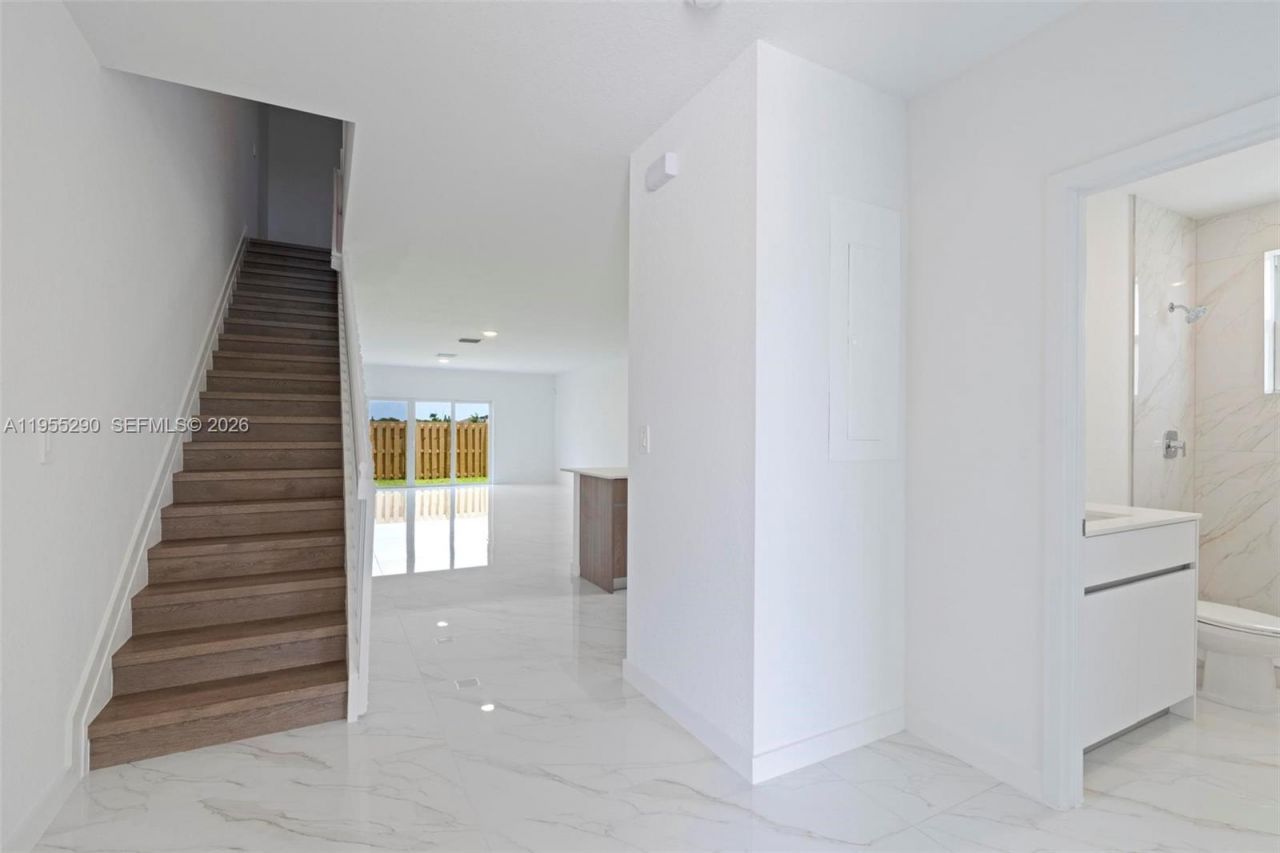 27350 SW 133rd Path, Homestead, FL 33032 Photo