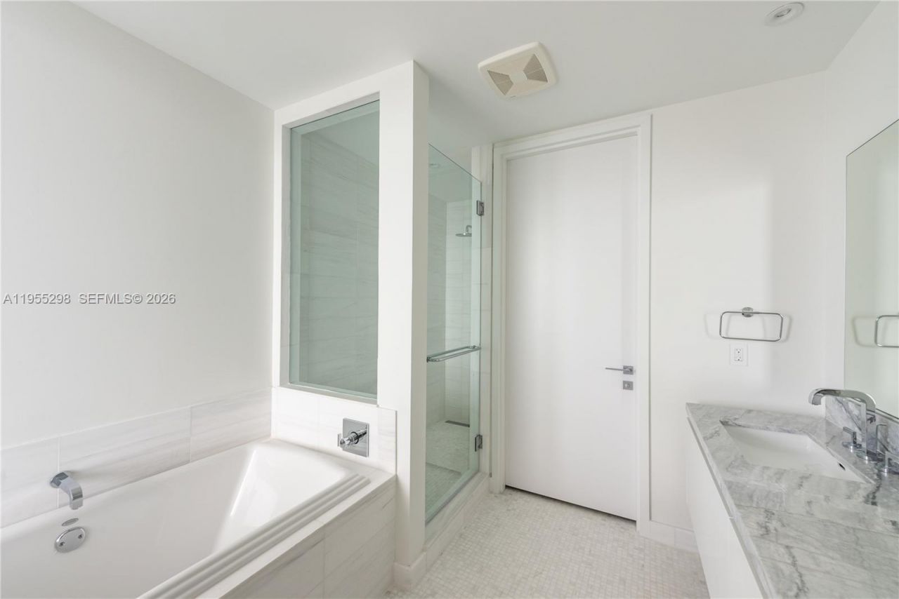 700 NE 26th Ter , Unit 903, Miami, FL 33137 Photo