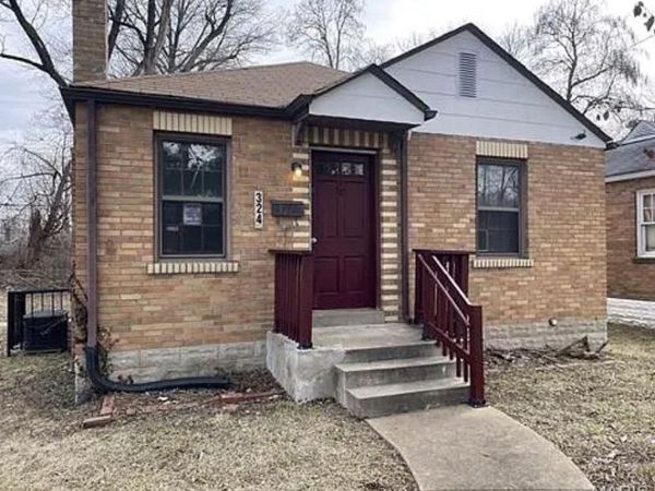 324 Henquin Drive, St Louis, MO 63135