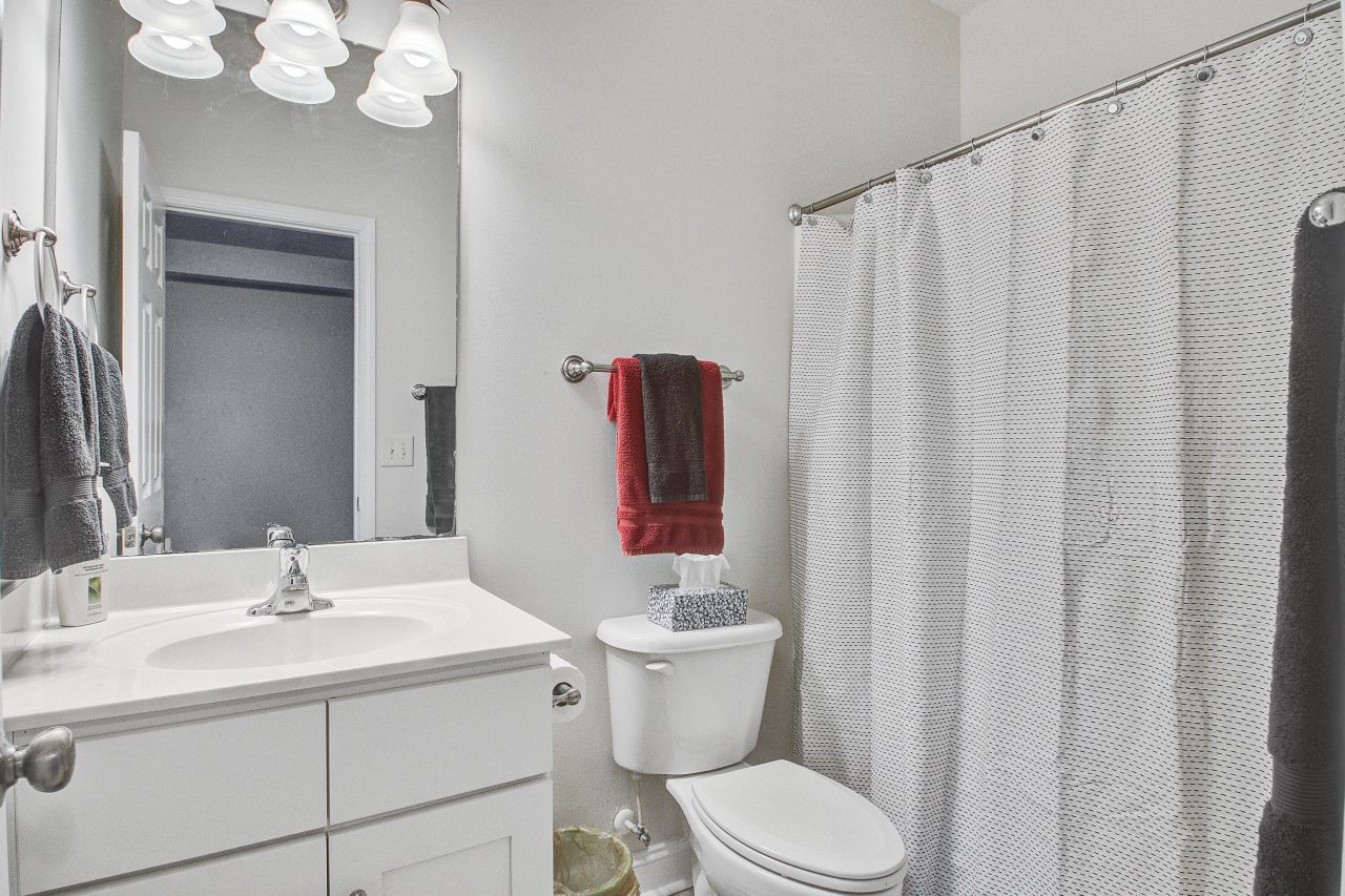 4628 N Palm View Circle Photo 22