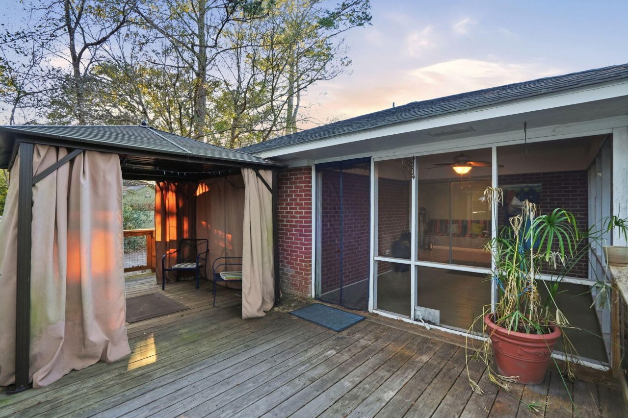 2087 Idlewood Lane Photo 23