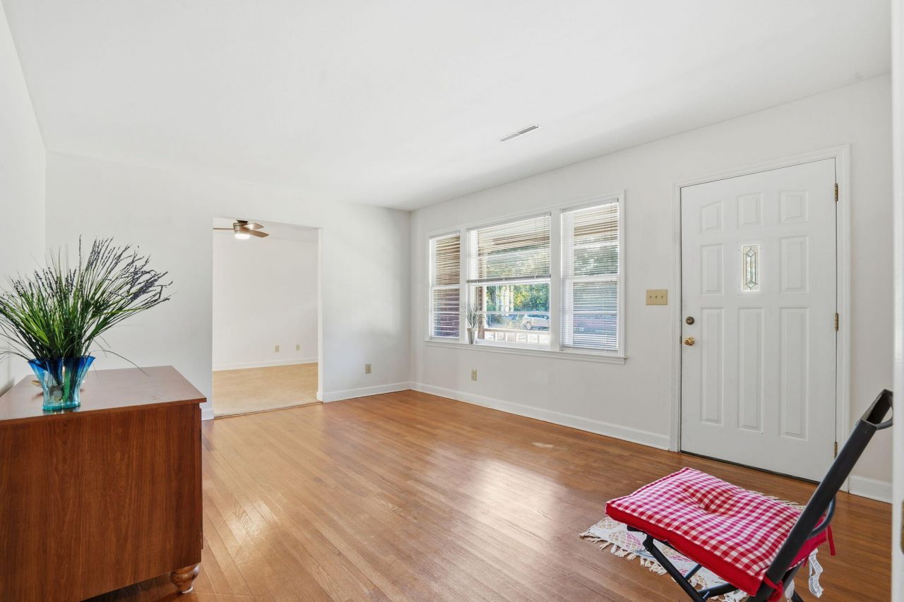 2087 Idlewood Lane Photo 5