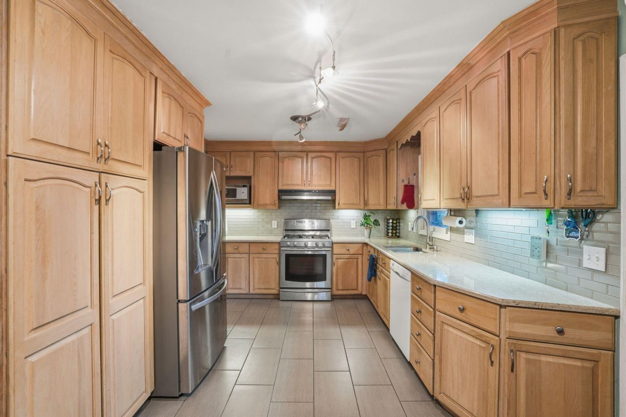 2087 Idlewood Lane Photo 7