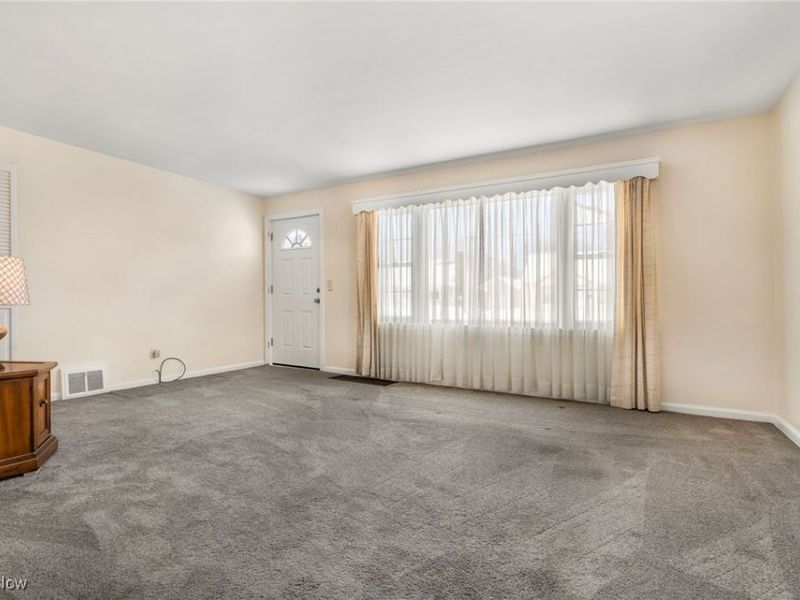 3002 Joseph Place NW, Canton, OH 44708 Photo 4