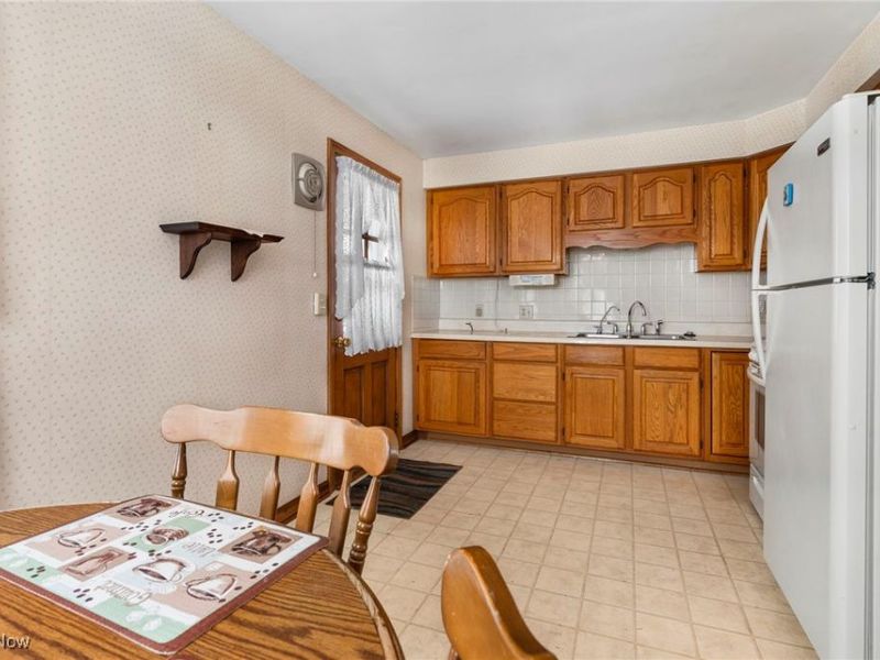 3002 Joseph Place NW, Canton, OH 44708 Photo 8