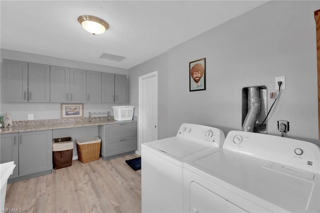 2506 SE 8th Ave, Cape Coral, FL 33904 Photo