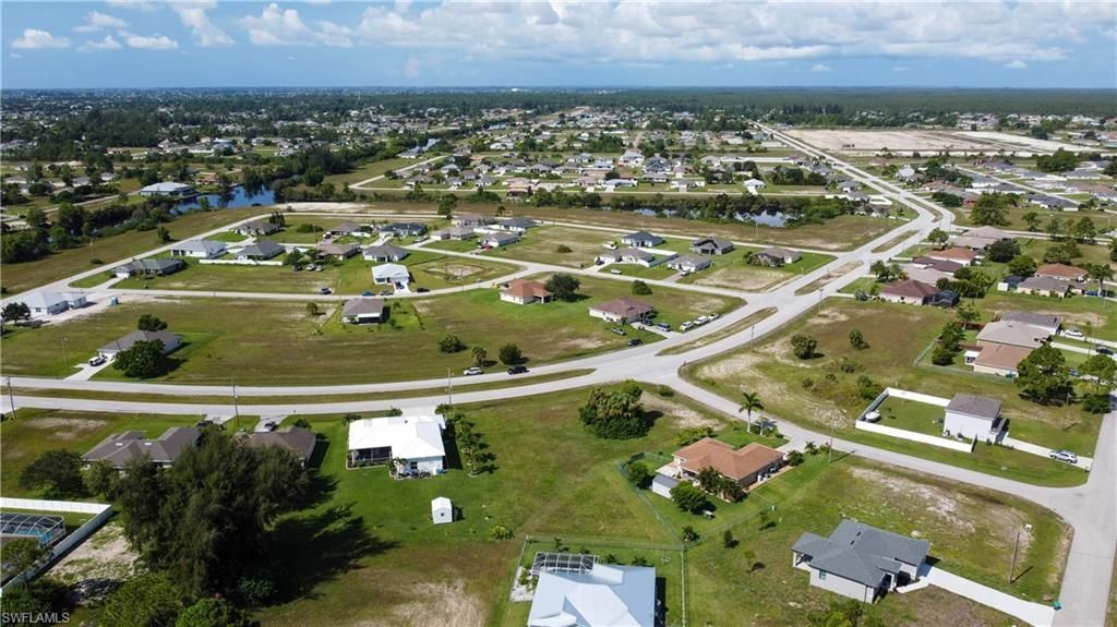 4239 E Gator Cir, Cape Coral, FL 33909 Photo