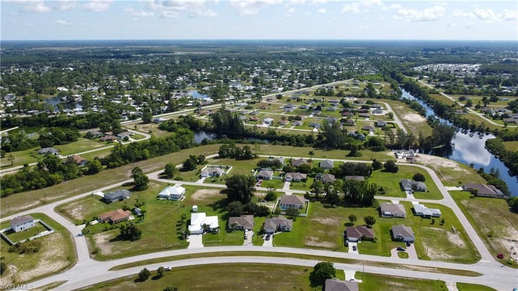 4239 E Gator Cir, Cape Coral, FL 33909 Photo