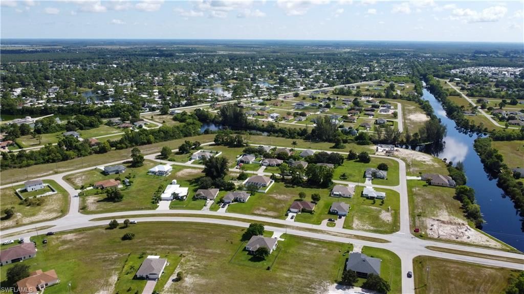 4239 E Gator Cir, Cape Coral, FL 33909 Photo