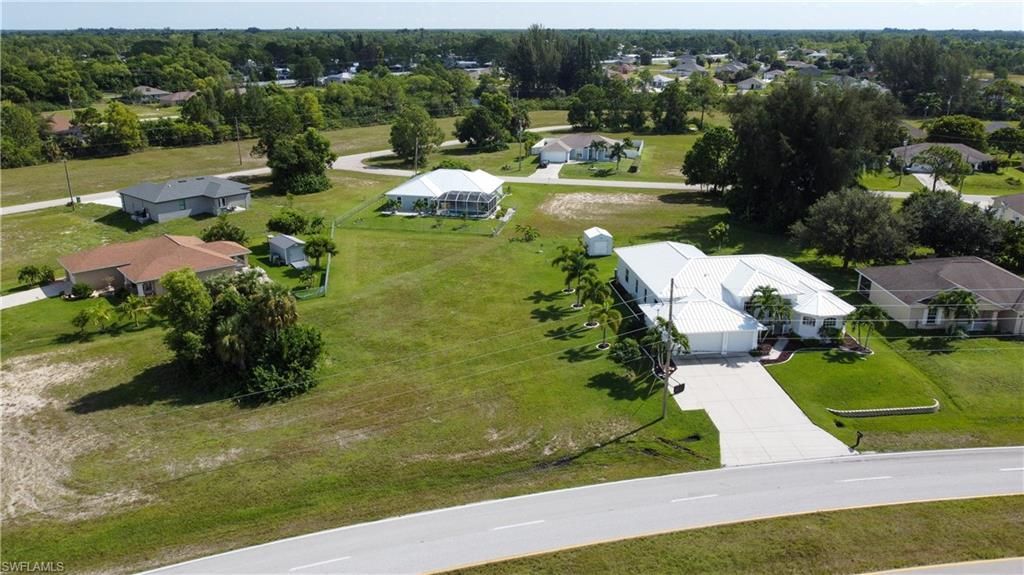 4239 E Gator Cir, Cape Coral, FL 33909 Photo