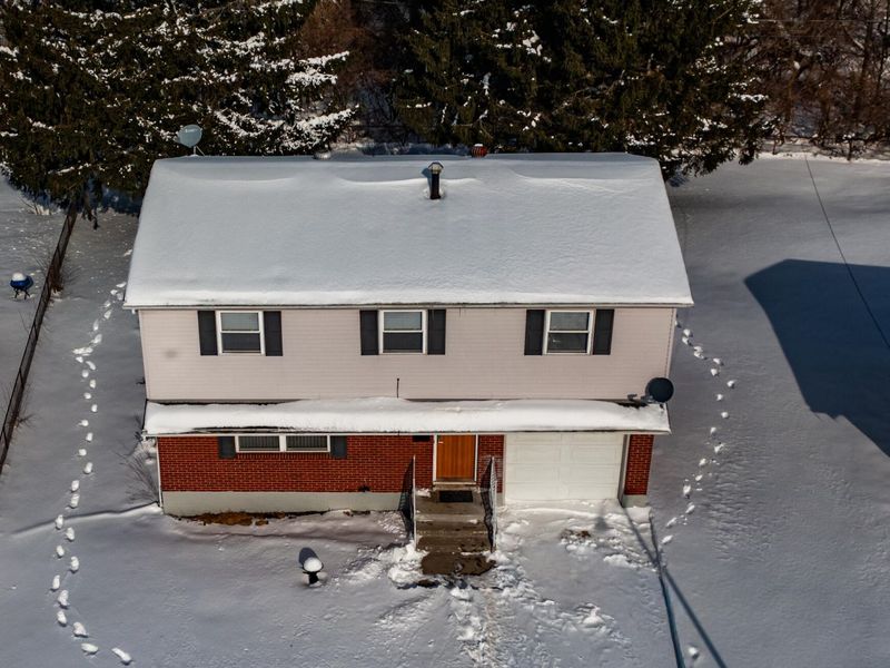 5143 Lounsbury Drive, Dayton, OH 45417 Photo 2