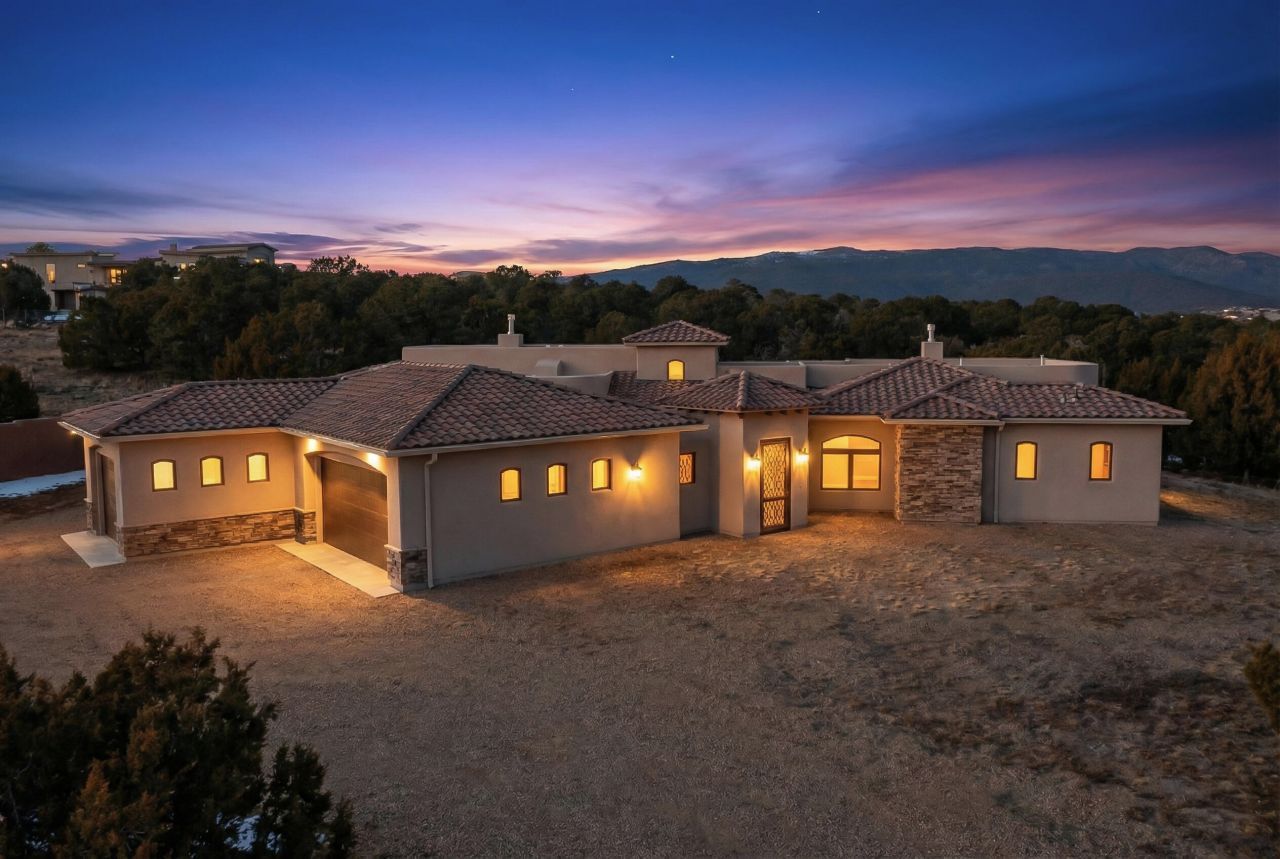 39 Nature Pointe Drive, Tijeras, NM 87059 Main Photo
