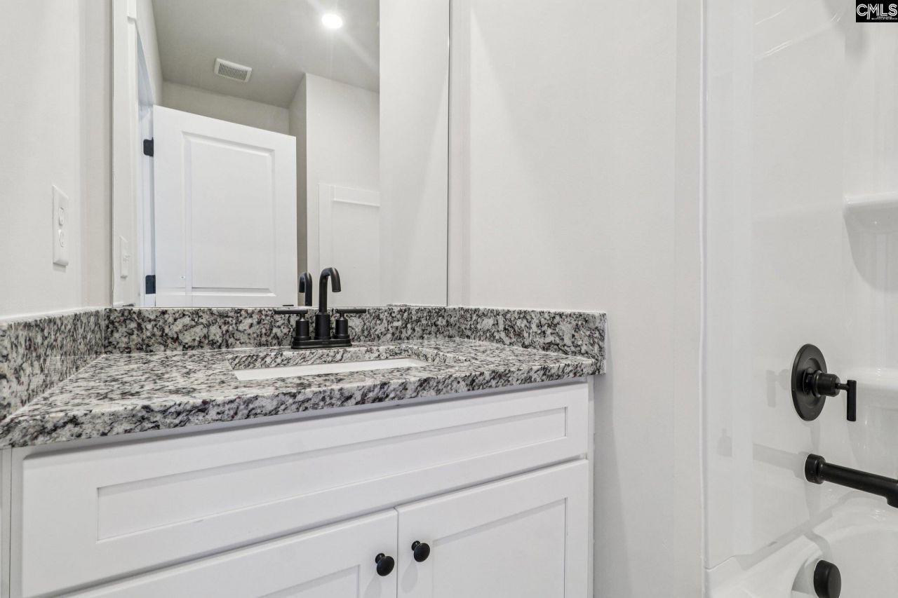 159 Sundew Road Photo 9