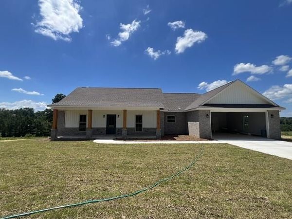 95 Joan Dr, Ellisville, MS 39437