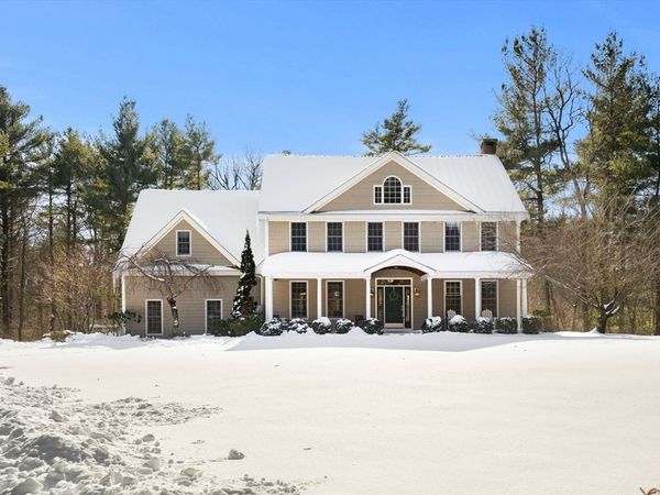 46 Mikayla Ann Dr, Rehoboth, MA 02769